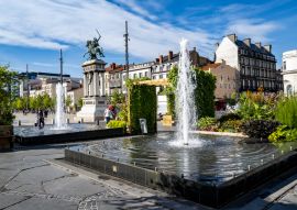 Lais Puzzle - die Wasserfontänen auf dem Jaude-Platz, Frankreich - 100, 200, 500 & 1.000 Teile