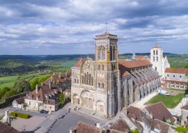 Lais Puzzle - Luftaufnahme von Vezelay, UNESCO-Welterbe, Burgund, Frankreich - 100, 200, 500 & 1.000 Teile