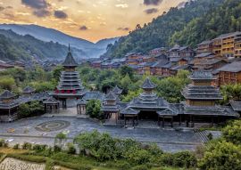 Lais Puzzle - Zhaoxing Dong, China - 100, 200, 500 & 1.000 Teile