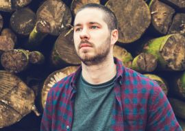 Lais Puzzle - Mann mit Baumstämmen - 100, 200, 500 & 1.000 Teile