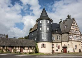 Lais Puzzle - Schloss Junkernhees in Kreuztal - 100, 200, 500 & 1.000 Teile