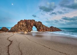 Lais Puzzle - Durchbohrter Stein in Jericoacoara, Brasilien - 100, 200, 500 & 1.000 Teile