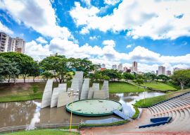 Lais Puzzle - Freilichtbühne in der Stadt Bauru AKA Vitoria Regia, Brasilien - 100, 200, 500 & 1.000 Teile