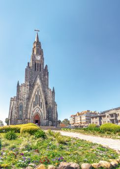 Lais Puzzle - Steinkathedrale von Canela (Kirche Unserer Lieben Frau von Lourdes) - Canela, Rio Grande do Sul, Brasilien - 100, 200, 500 & 1.000 Teile