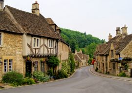 Lais Puzzle - Malerisches Städtchen Castle Combe in den Cotswolds in England - 100, 200, 500 & 1.000 Teile
