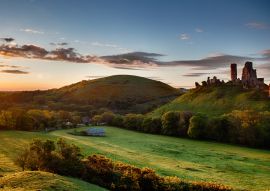 Lais Puzzle - Corfe Castle, Sonnenaufgangspanorama in Dorset, England - 100, 200, 500 & 1.000 Teile