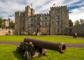 Lais Puzzle - Chillingham Castle mit Kanone, England - 100, 200, 500 & 1.000 Teile