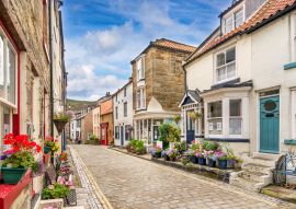 Lais Puzzle - Der Küstenort Staithes an der Nordostküste Yorkshires in England - 100, 200, 500 & 1.000 Teile