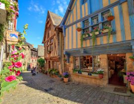 Lais Puzzle - Alte Häuser in der Stadt Dinan, Bretagne - 40 Teile