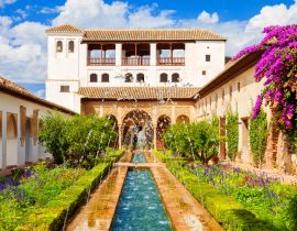 Lais Puzzle - Blick auf einen Brunnen auf dem Platz der Heiligen Alhambra de Granada. Brunnen und Gärten - 40 Teile