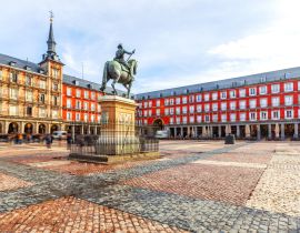 Lais Puzzle - Plaza Mayor mit Statue von König Philip III in Madrid, Spanien - 40 Teile