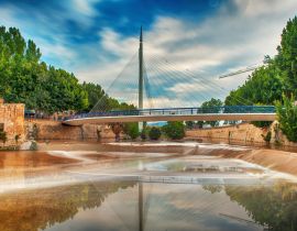 Lais Puzzle - Blick auf eine Hängebrücke über Fluss in Murcia - 40 Teile