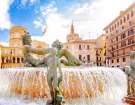 Lais Puzzle - Fuente del Turia mit Neptun Statue in Valencia - 40 Teile