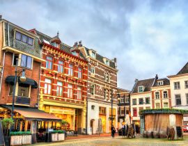 Lais Puzzle - Traditionelle Häuser in Arnhem, Niederlande - 40 Teile