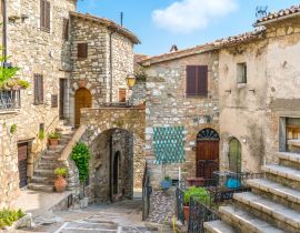 Lais Puzzle - Das idyllische Dorf Melezzole in der Nähe von Montecchio in der Provinz Terni. Umbrien, Italien - 40 Teile