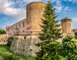 Lais Puzzle - Berühmte aragonesische Burg (Castello Aragonese) in Venosa, Basilikata, Süditalien - 40 Teile