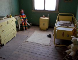 Lais Puzzle - In einem erhaltenen Kinderzimmer in den Humberstone Saltpeter Works - 40 Teile