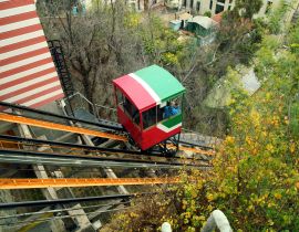 Lais Puzzle - Klippenbahn in Valparaiso, Chile - 40 Teile
