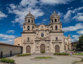 Lais Puzzle - Kathedrale in Cajamarca, Peru - 40 Teile