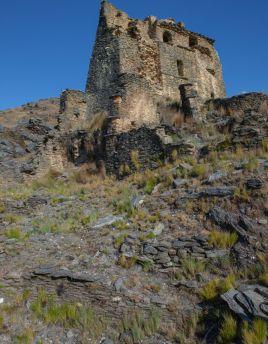 Lais Puzzle - Susupillo. Ruine eines Inka-Tempels. Peru. Anden. Region Huánuco, Provinz Huamalíes, Distrikt Tantamayo - 40 Teile