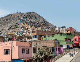 Lais Puzzle - Cerro San Cristobal-Slum in Lima, Peru - 40 Teile