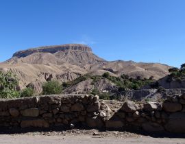 Lais Puzzle - Blick auf den Cerro Baúl (Stamm-Berg) vom Moquegua-Tal (südliche peruanische Wüste) - 40 Teile