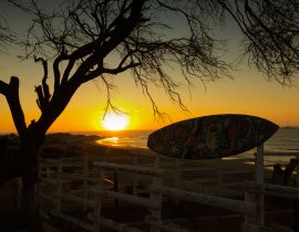 Lais Puzzle - Sonnenuntergang und Surfbrett in Lobitos, Peru - 40 Teile