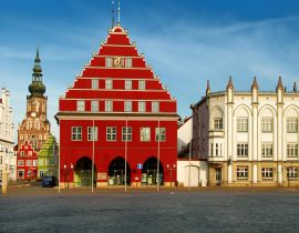 Lais Puzzle - Alter Markt mit Rathaus der Stadt Greifswald - 40 Teile