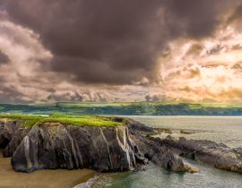 Lais Puzzle - Küstenweg Cardigan, Wales, dramatischer Himmel - 40 Teile