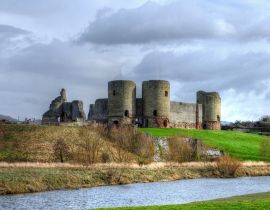 Lais Puzzle - Schloss Rhuddlan von der anderen Seite des Flusses Clwyd, Denbighshire, Wales - 40 Teile