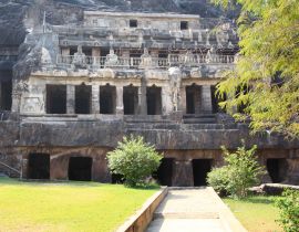 Lais Puzzle - Historische Undavalli-Höhlen in der Nähe der Stadt Vijayawada in Indien - 40 Teile