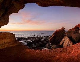 Lais Puzzle - Blick aus einer kleinen Höhle am Gantheaume Point Broome Western Australia bei Sonnenuntergang - 40 Teile