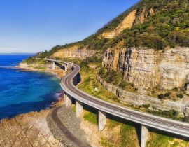 Lais Puzzle - Sea Cliff Bridge und Lawrence Hargrave Drive Bridge führen über die Klippen von Illawarra in der nördlichen Illawarra-Region von New South Wales, Australien - 40 Teile