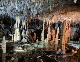 Lais Puzzle - Parks Victoria Buchan Caves, Stalaktiten und Stalagmiten im Inneren der Royal Cave, Australien - 40 Teile