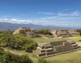 Lais Puzzle - Pyramiden am Monte Alban in der Nähe von Oaxaca, Mexiko - 40 Teile