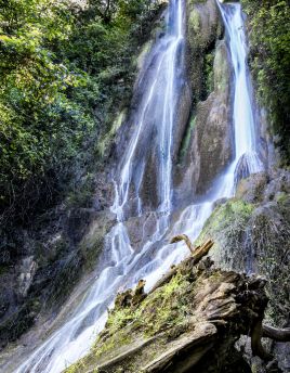 Lais Puzzle - Cedral-Wasserfall in der Sierra Gorda, Pinal de Amoles, Querétaro, Mexiko - 40 Teile