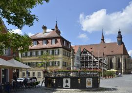 Lais Puzzle - Brunnen i.d. Altstadt von Feuchtwangen - 100, 200, 500 & 1.000 Teile