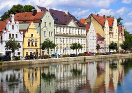 Lais Puzzle - Stadtbild von Landshut im Sommer mit Spiegelung im Fluss - 1.000 Teile
