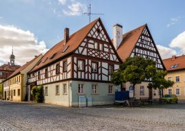 Lais Puzzle - Marktplatz mit Fachwerkhäusern in Baunach - 100, 200, 500 & 1.000 Teile