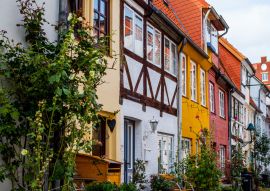 Lais Puzzle - Hof in der Lübecker Altstadt - 100, 200, 500 & 1.000 Teile