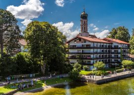Lais Puzzle - Seeshaupt am Starnberger See in Bayern mit Uferpromenade und Kirche St. Michael - 100, 200, 500 & 1.000 Teile