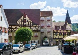 Lais Puzzle - Stadttor in Berching Bayern - 100, 200, 500 & 1.000 Teile