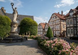 Lais Puzzle - Platz vor der Kilianskirche in Korbach - 1.000 Teile