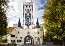 Lais Puzzle - Landsberg am Lech - Bayertor, historic town gate. Bavaria, Germany. - 1.000 Teile