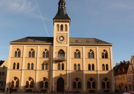 Lais Puzzle - Blick auf das Rathaus von Pfaffenhofen an der Ilm - 100, 200, 500 & 1.000 Teile