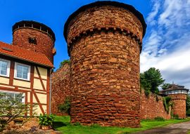 Lais Puzzle - Schloss Trendelburg, Deutschland - 100, 200, 500 & 1.000 Teile