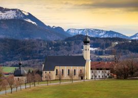 Lais Puzzle - Kapelle mit Berghintergrund, Bayern Deutschland Irschenberg - 100, 200, 500 & 1.000 Teile