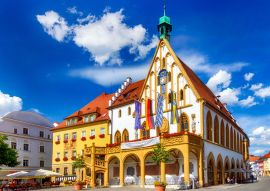 Lais Puzzle - Gotisches Altes Rathaus von Amberg in der Oberpfalz, Bayern - 100, 200, 500 & 1.000 Teile