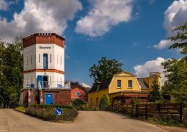 Lais Puzzle - Denkmalgeschützter historischer Wasserturm in Waldsieversdorf (Märkische Schweiz) - Inschrift: "Wasserturm" - 100, 200, 500 & 1.000 Teile