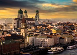 Lais Puzzle - Passau an der Donau, Deutschland. Blick auf die Stadt bei Sonnenuntergang mit schönem Himmel. - 100, 200, 500 & 1.000 Teile